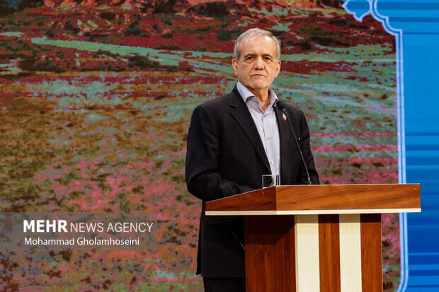 گزارش حضور پزشکیان در نمایشگاه نفت