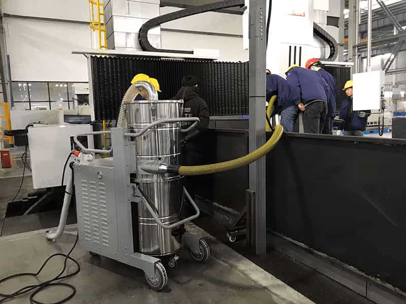 جاروبرقی صنعتی تصمیم وکیوم مناسب مکان های صنعتی