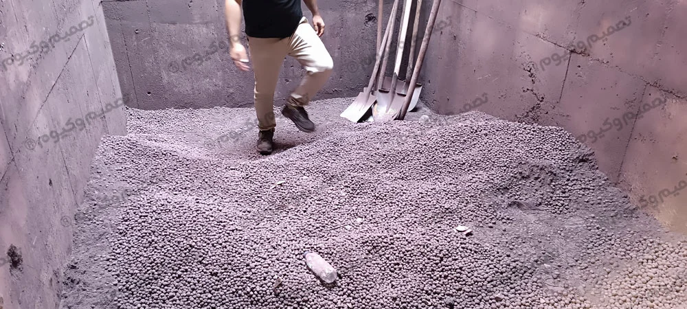 گندله های دپو شده در کارخانه