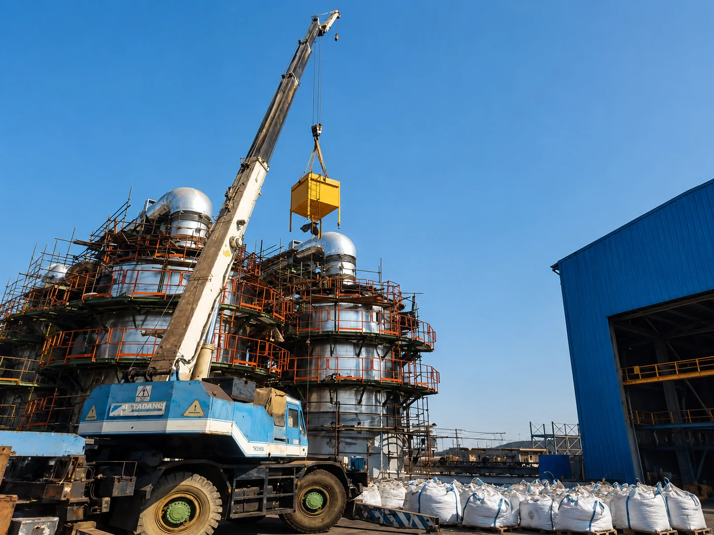 زمان نیاز به خدمات تخلیه و بارگیری کاتالیست